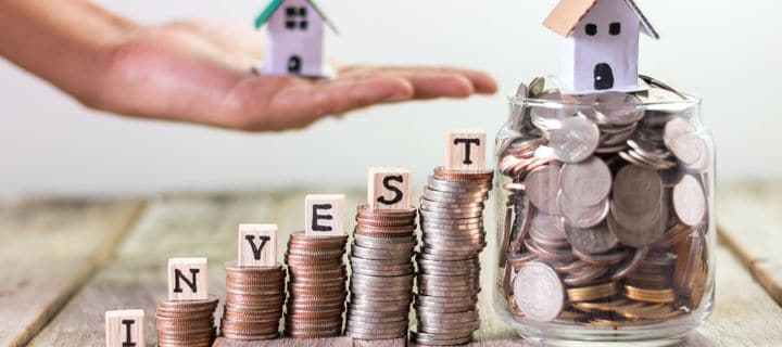 is it better to invest in property or pension