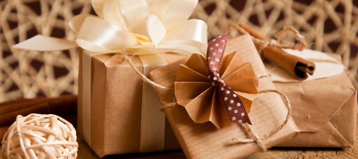 Giving tax-efficient gifts at Christmas